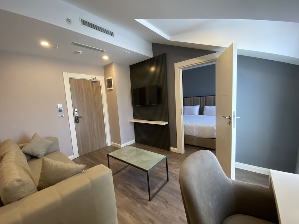 Livinton Hotel 40/58