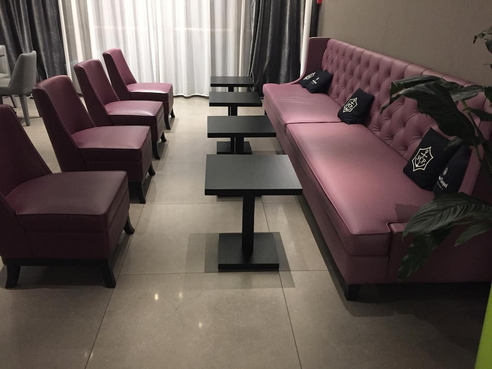 Link124 Hotel 46/65