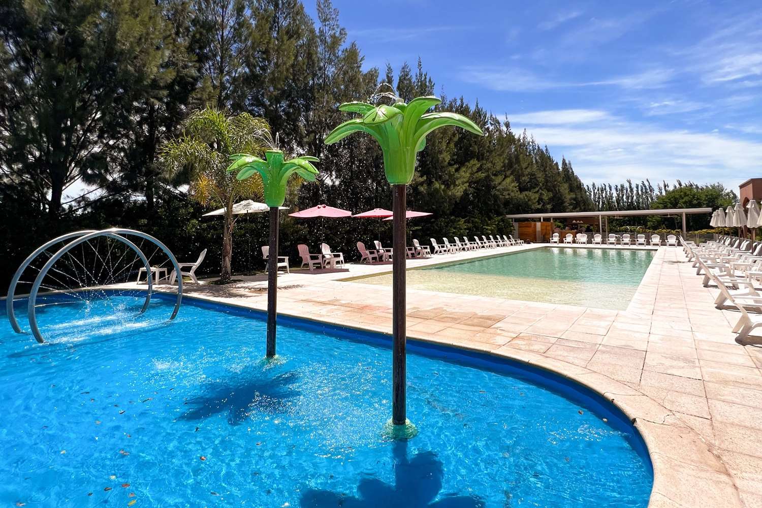 Howard Johnson by Wyndham Funes 44/67