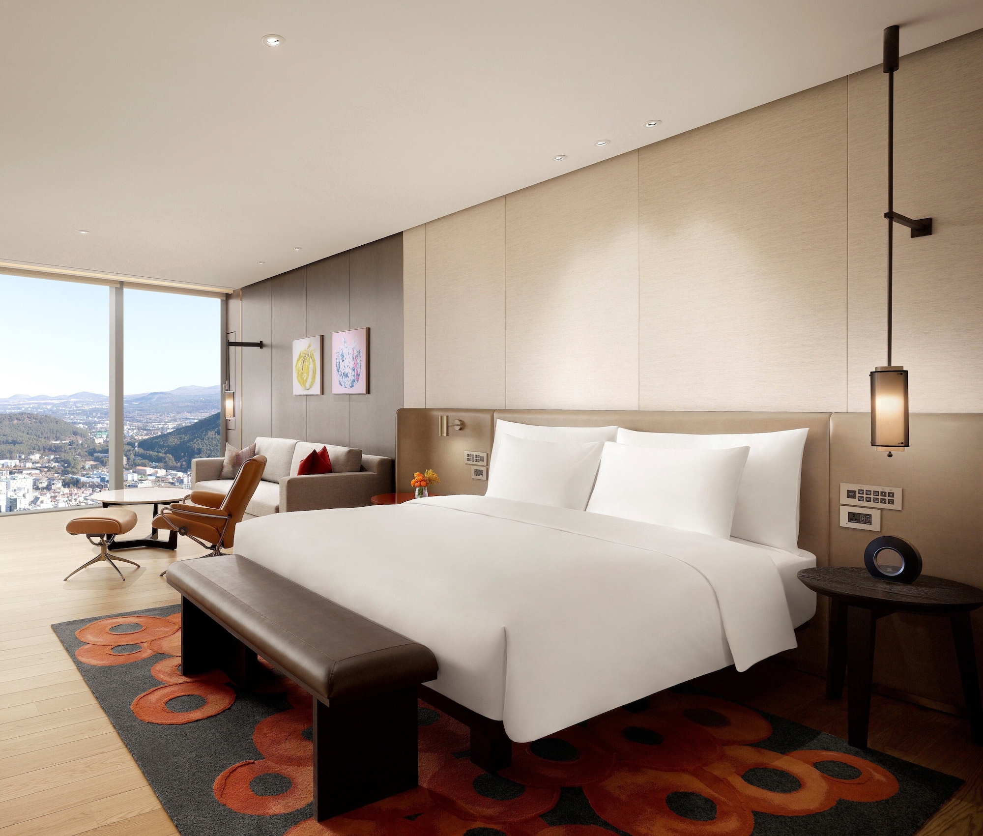 ROOM, KING BED, CITY VIEW