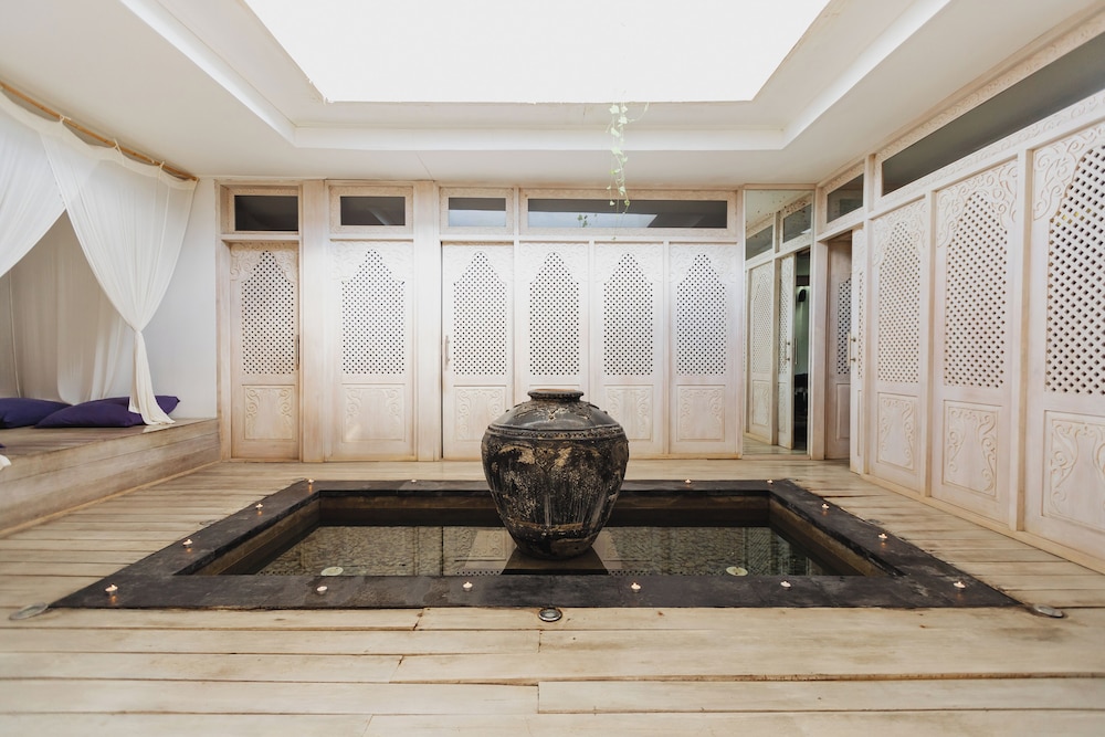 Indiana Kenanga Luxury Villas Spa Restaurant 26/50