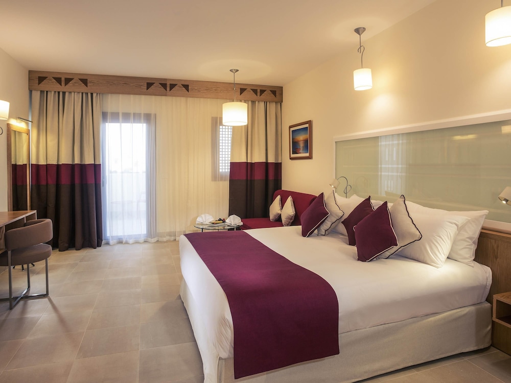 Superior, Double Bed, Garden Side