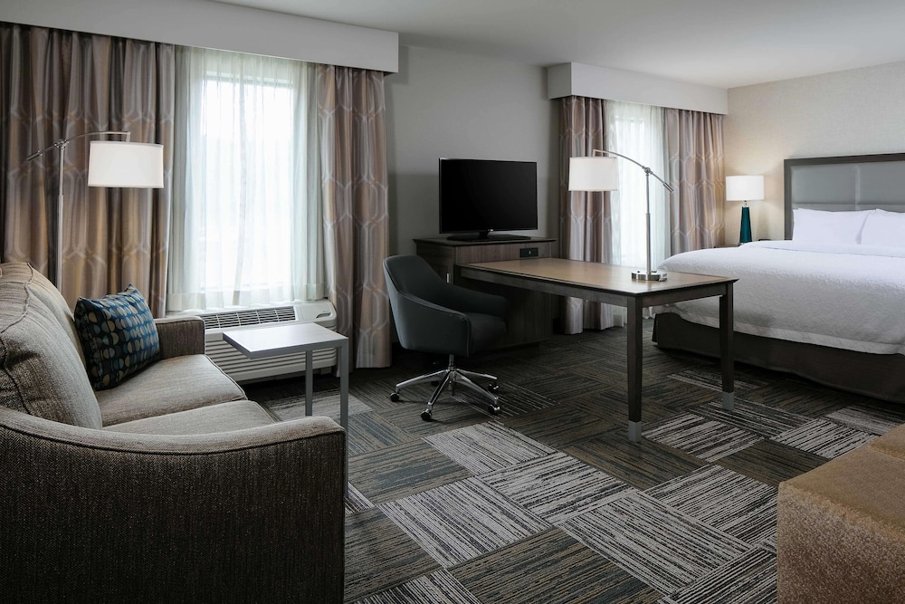 Hampton Inn And Suites Hudson Wi 11/38