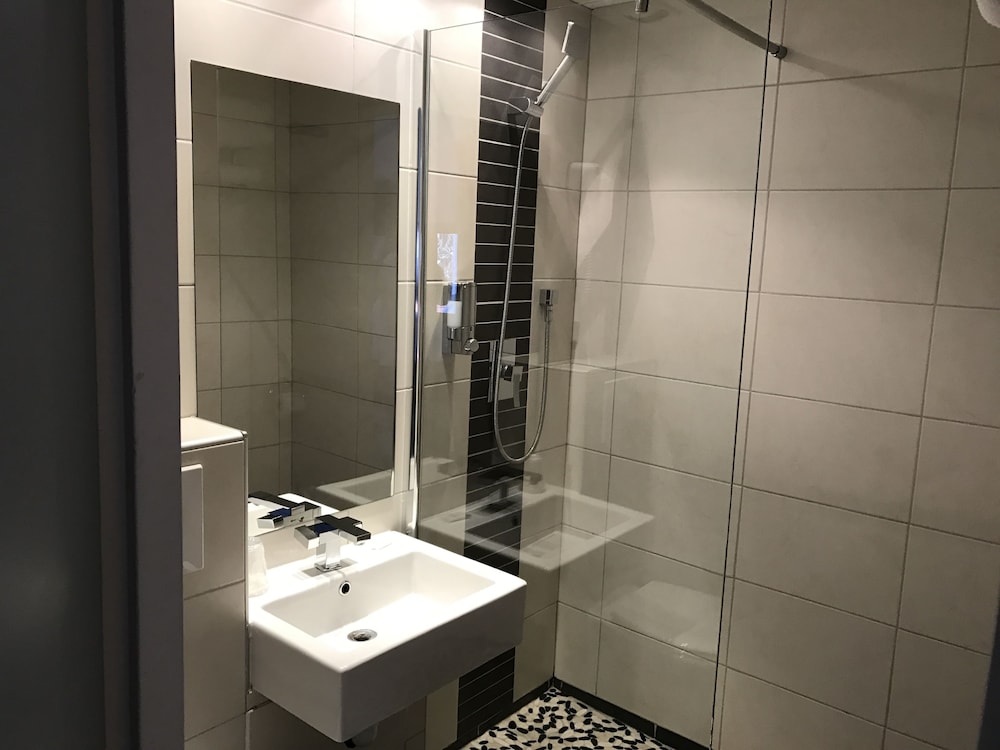 Halt hôtel 47/50