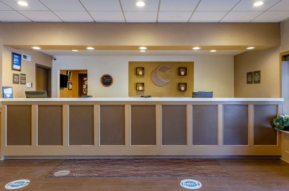 Comfort Inn & Suites Raphine VA 6/34