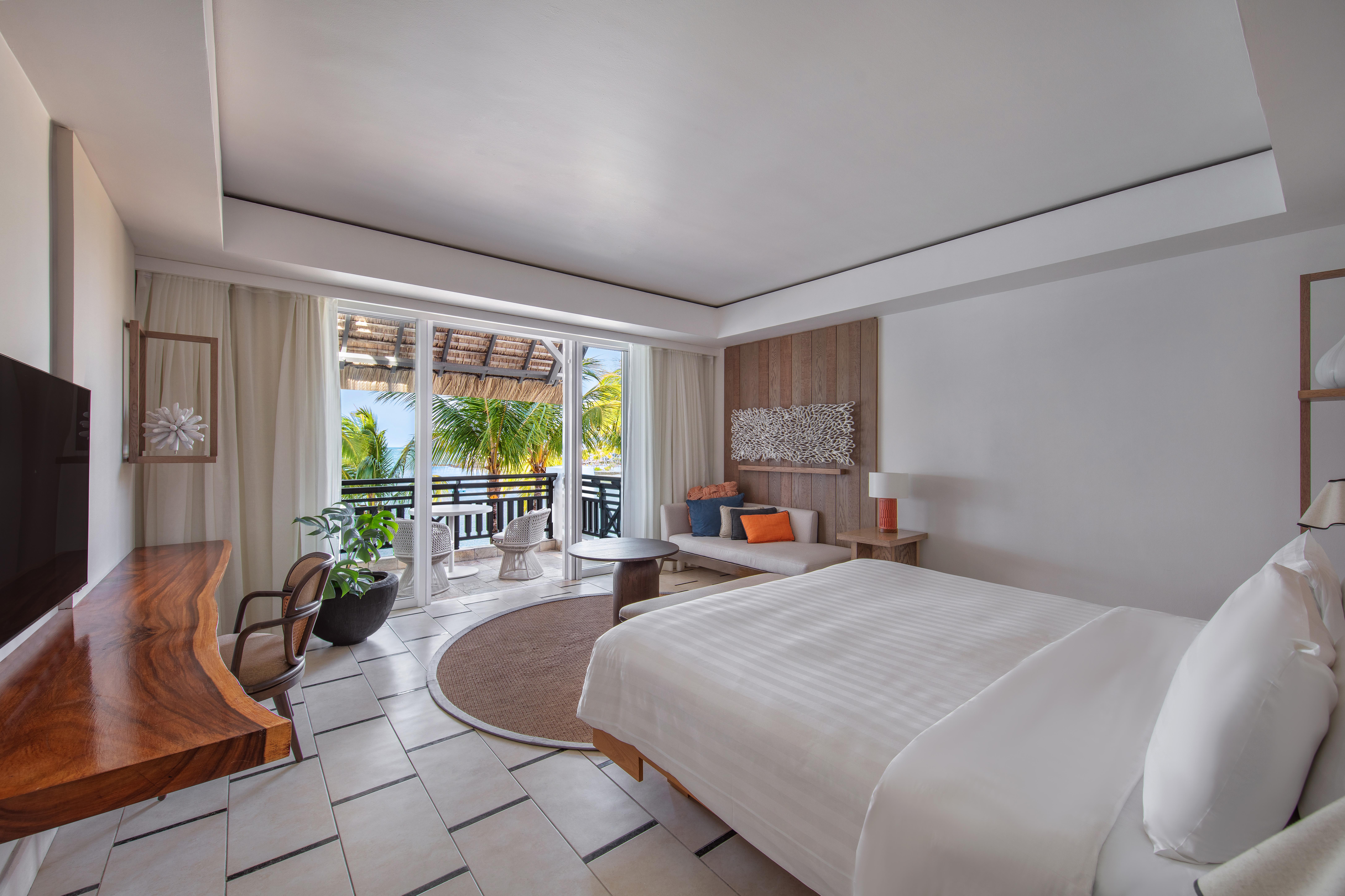 Hibiscus Ocean View Junior Suite
