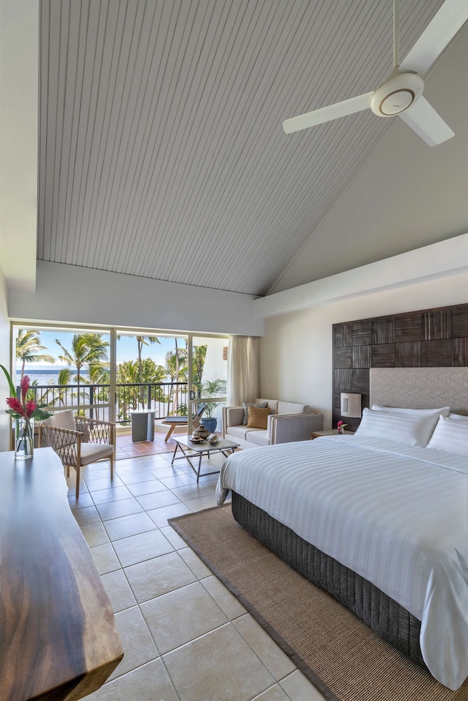 Shangri-La Yanuca Island 23/72