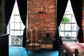 The Olivier House Hotel 40/68