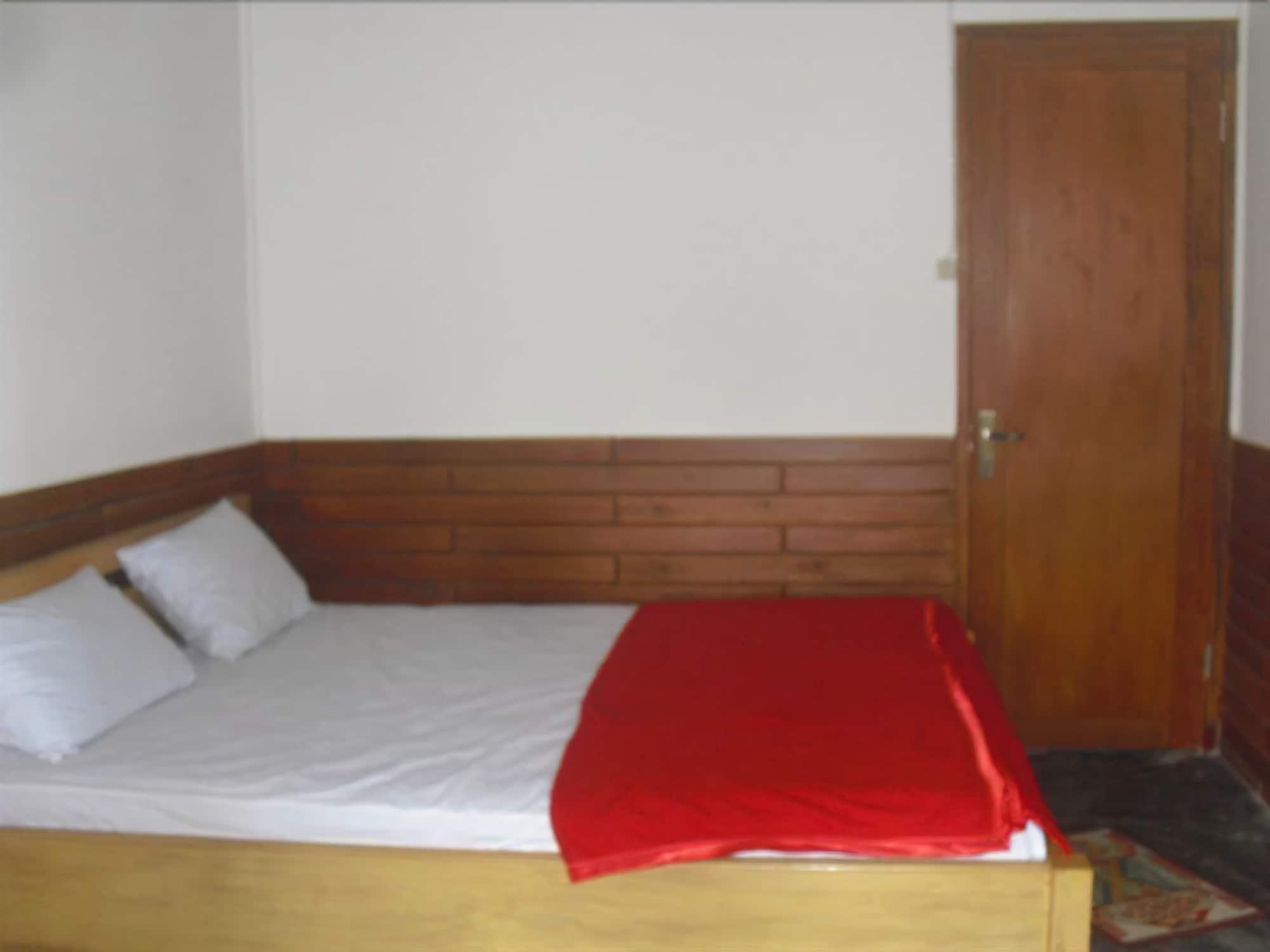 Mr.Din Rinjani Trails Hotel 6/13