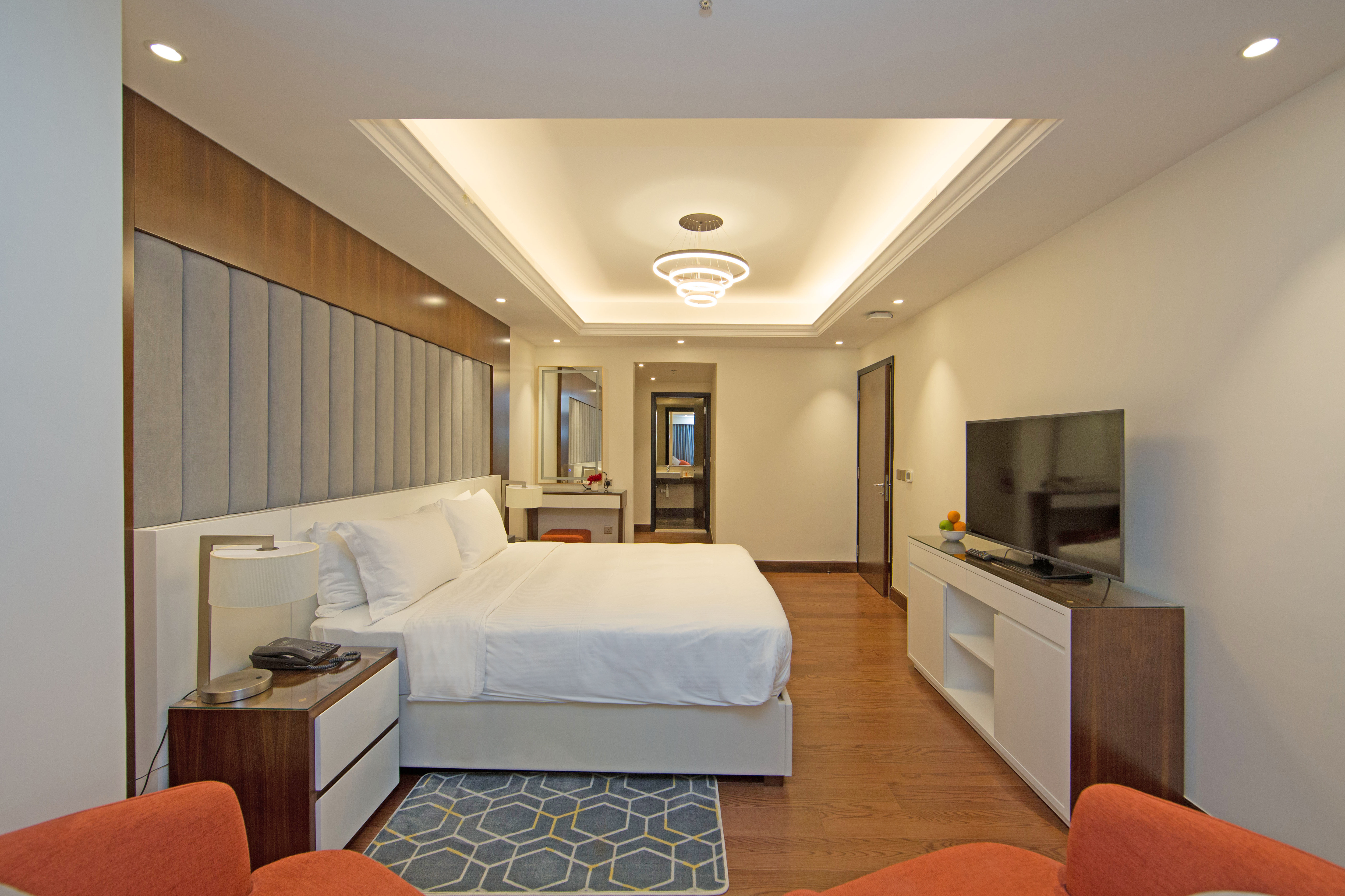 4 Bedrooms, Suite
