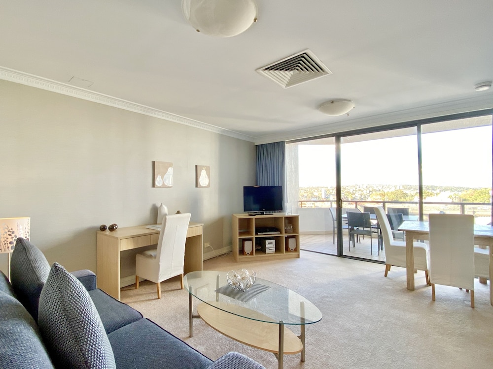 Milson Executive Apartments 44/75