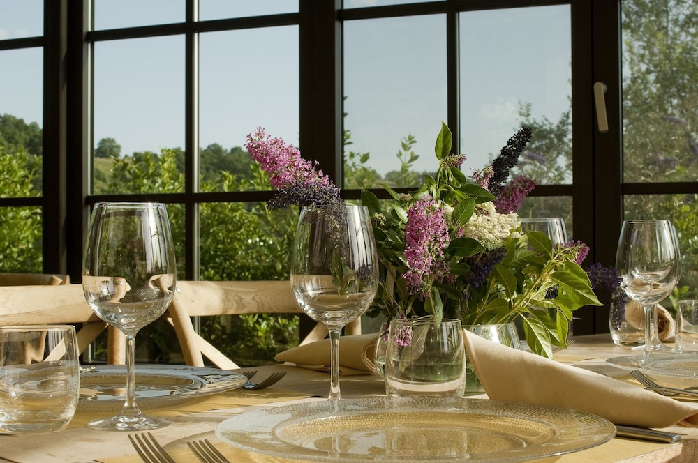 La Tavola Dei Cavalieri & Il Borgo 53/60