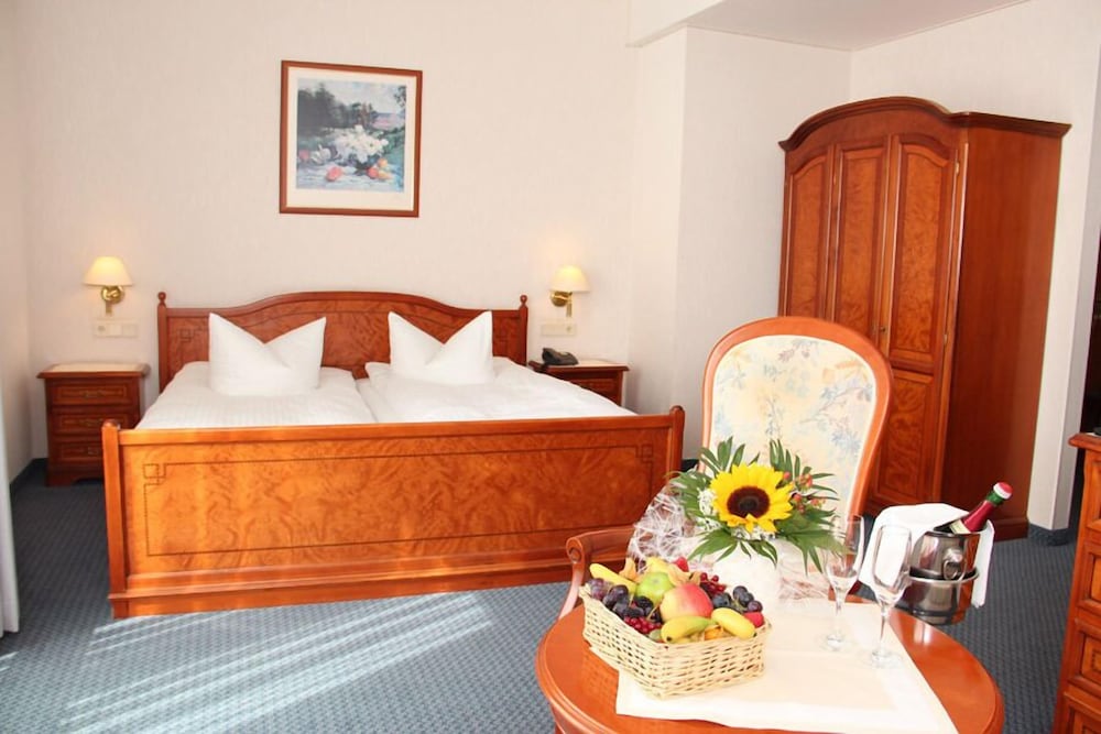Hotel Ascania 6/20