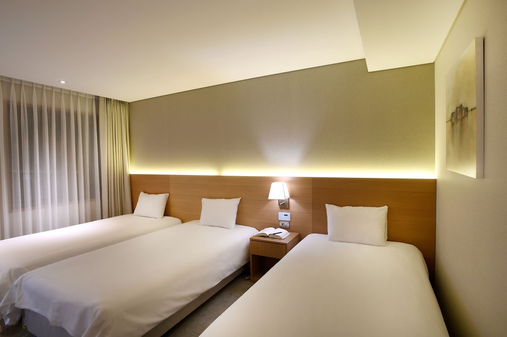 Astar Hotel 19/69