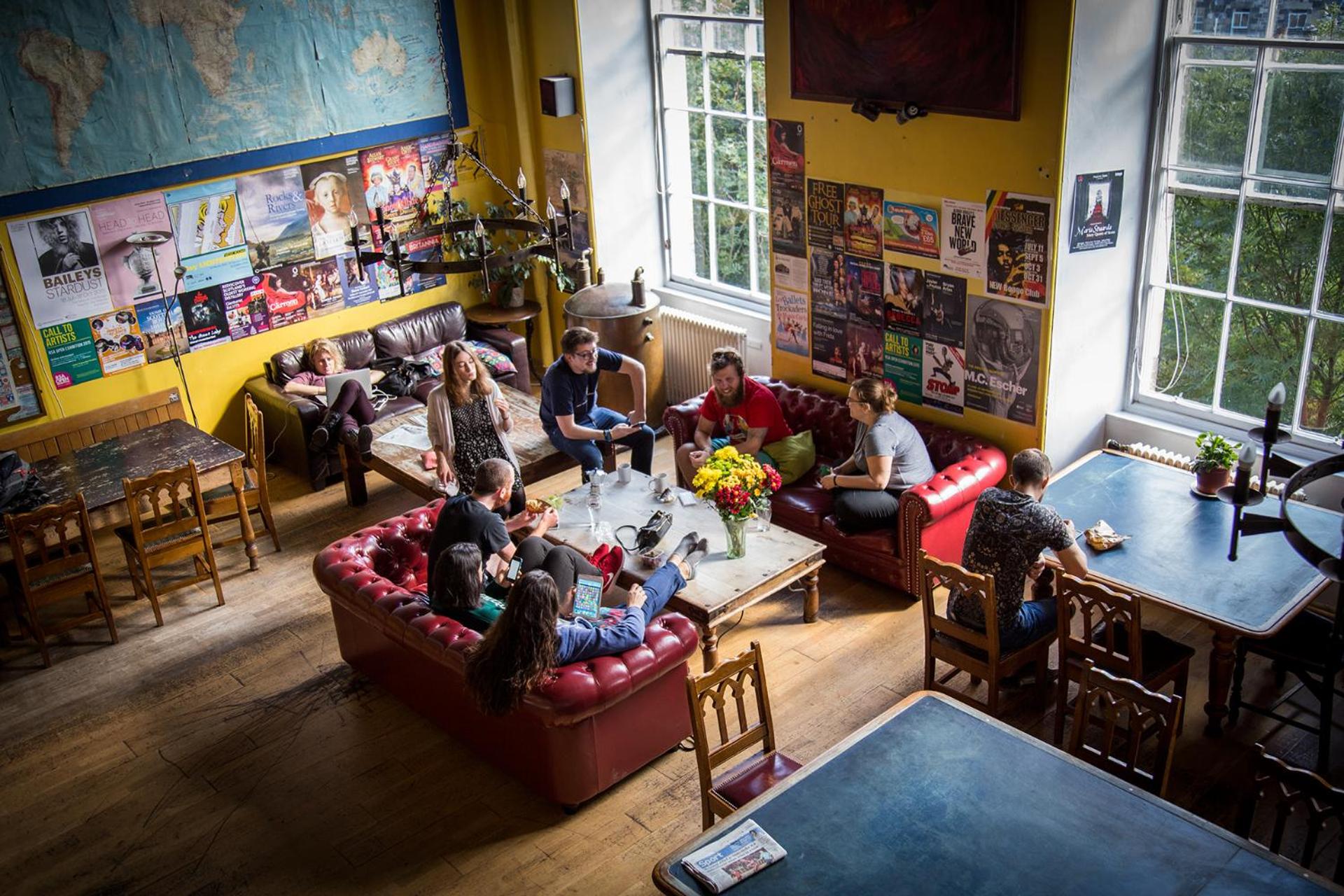 Castle Rock Hostel - Adults Only 13/39