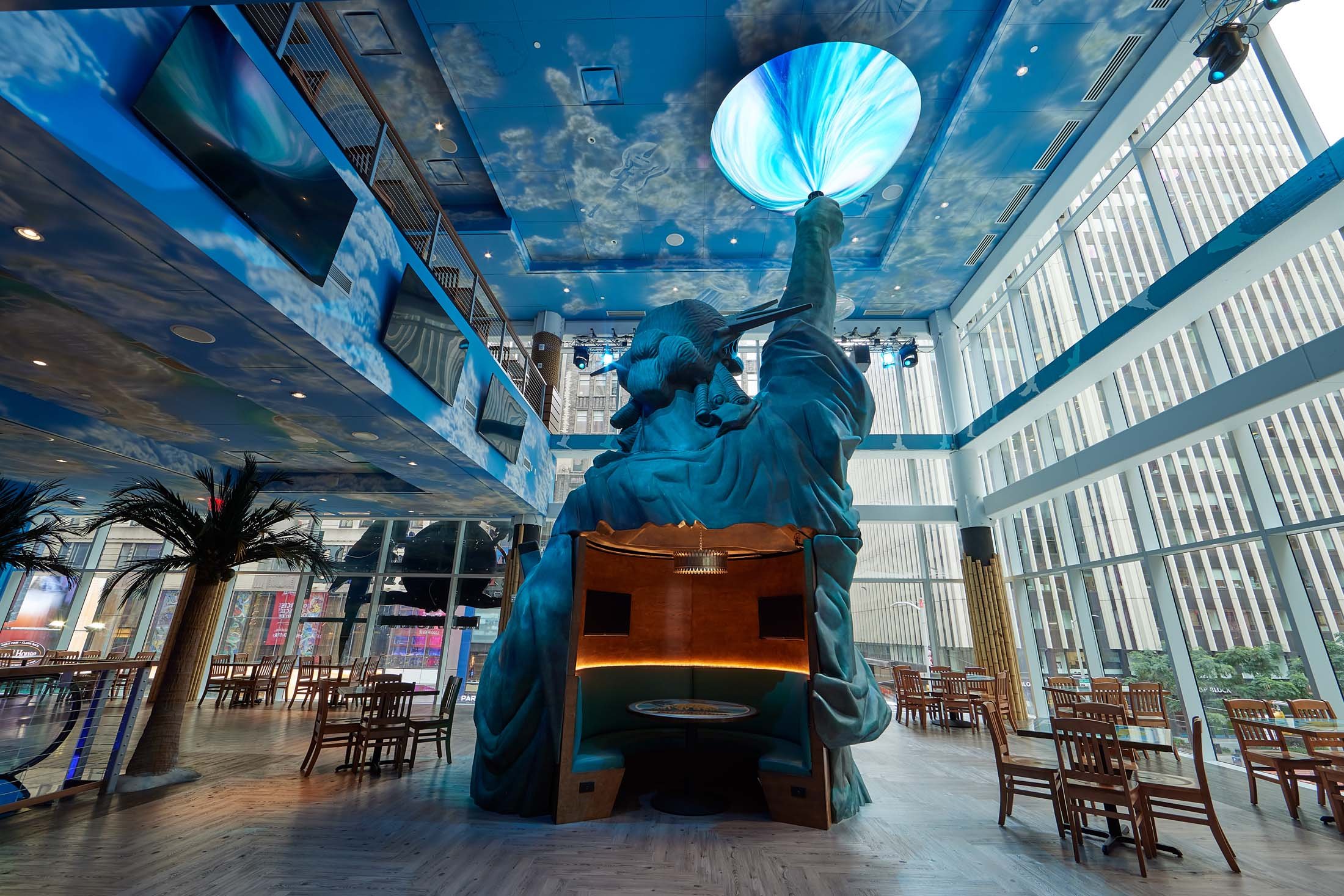 Margaritaville Resort Times Square 49/53