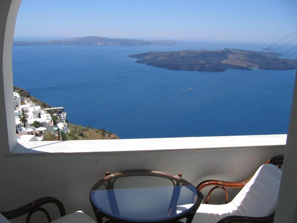 Nomikos Villas 38/46