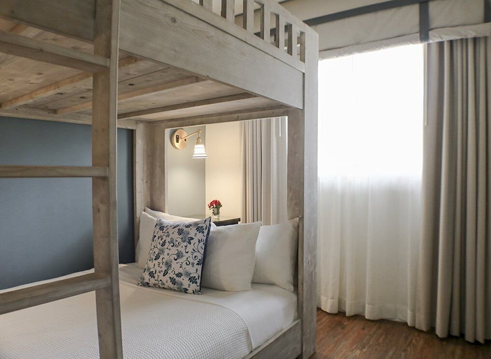 Hotel Milo Santa Barbara 18/35