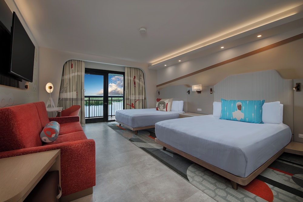 Room, 2 Queen Beds, Water View, Main Tower, Accessible
