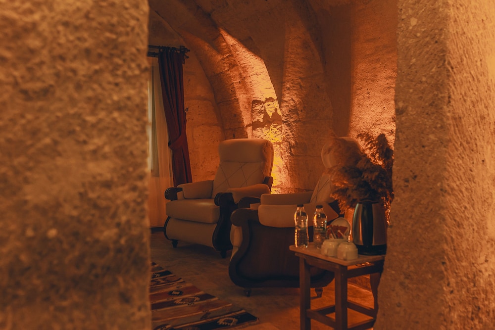 Zula Cave House 37/47