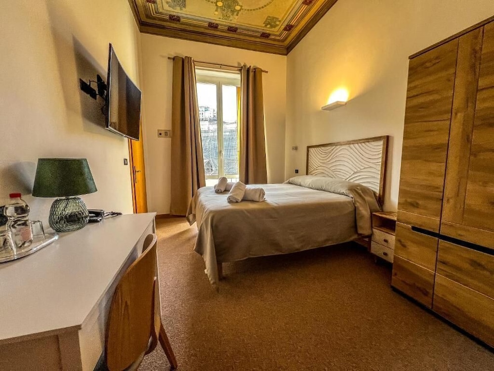 COMFORT, DOUBLE OR TWIN BED