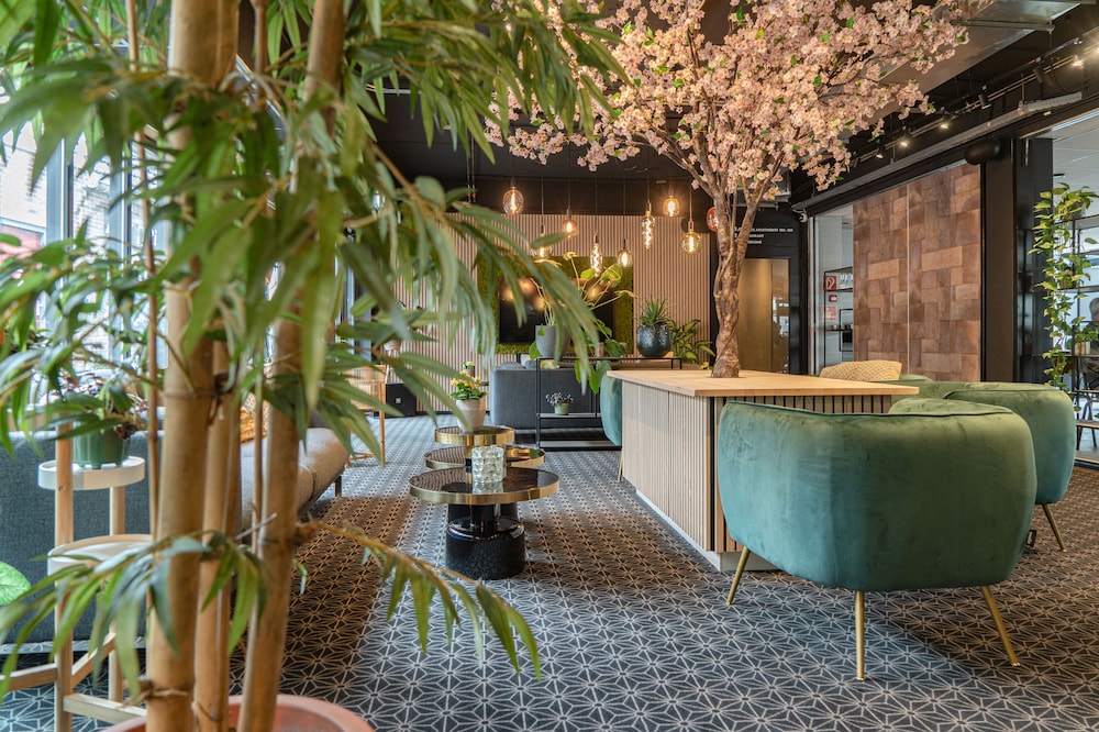 Hotel de Duif 44/50