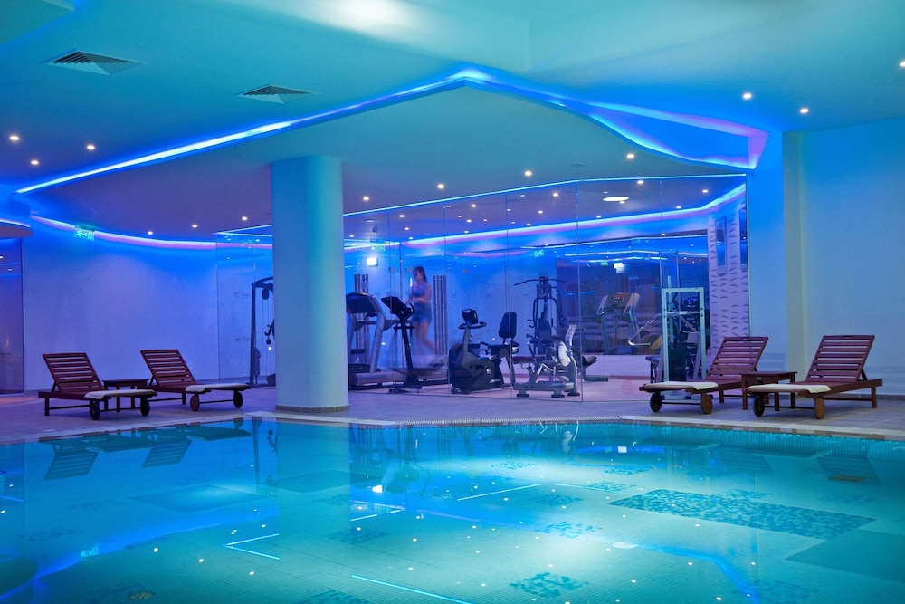 Pernera Beach Hotel 44/72