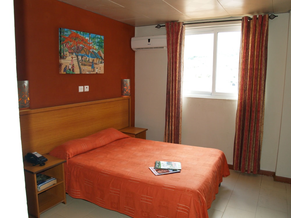 Champ De Mars Hotel 17/39