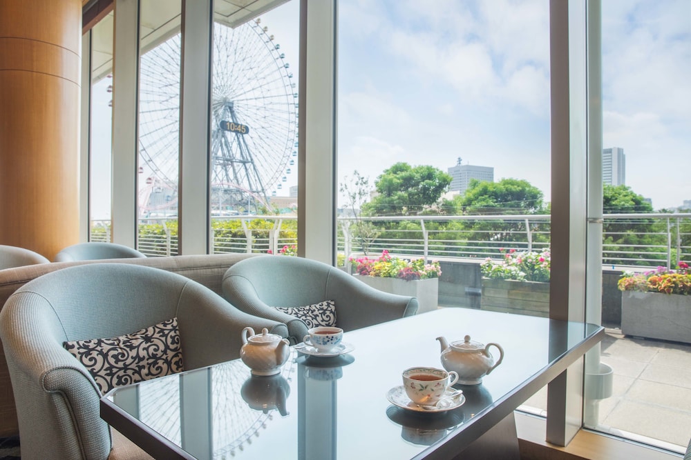 The Yokohama Bay Hotel Tokyu 31/48