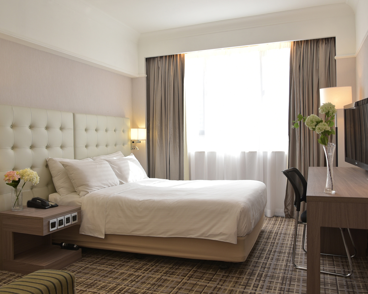 Plus, Double Bed