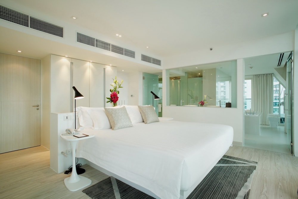 Centara Watergate Pavilion Hotel Bangkok 35/87