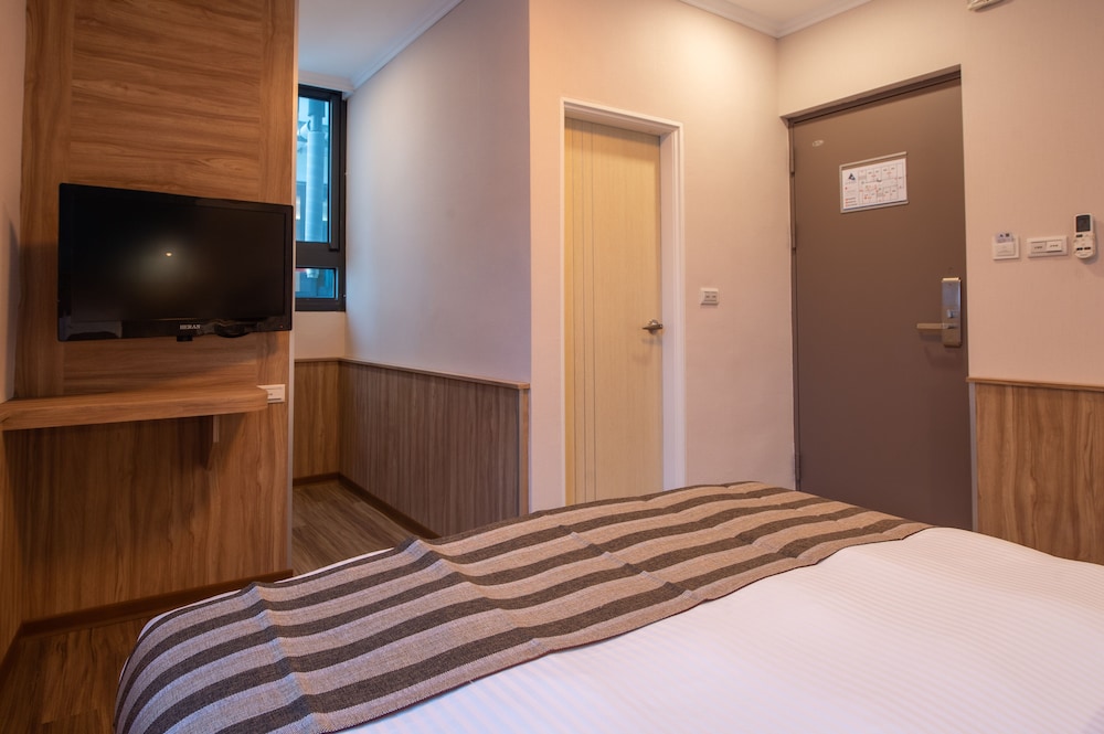 Shan Shui Hotel 58/64