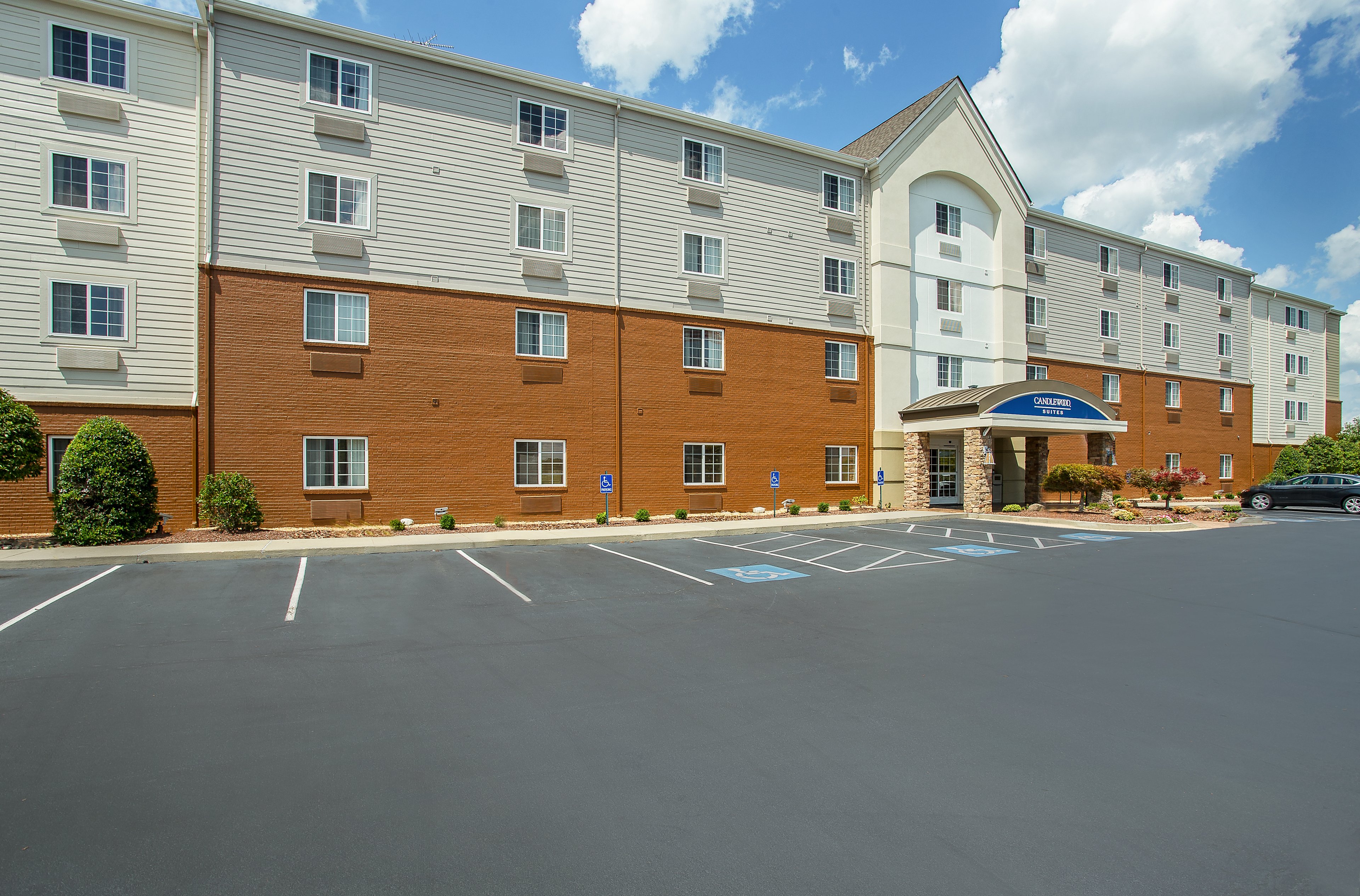 CANDLEWOOD SUITES BOWLING GREEN 59/69