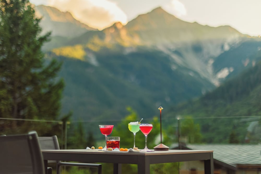 Grand Hotel Courmayeur Mont Blanc 63/65