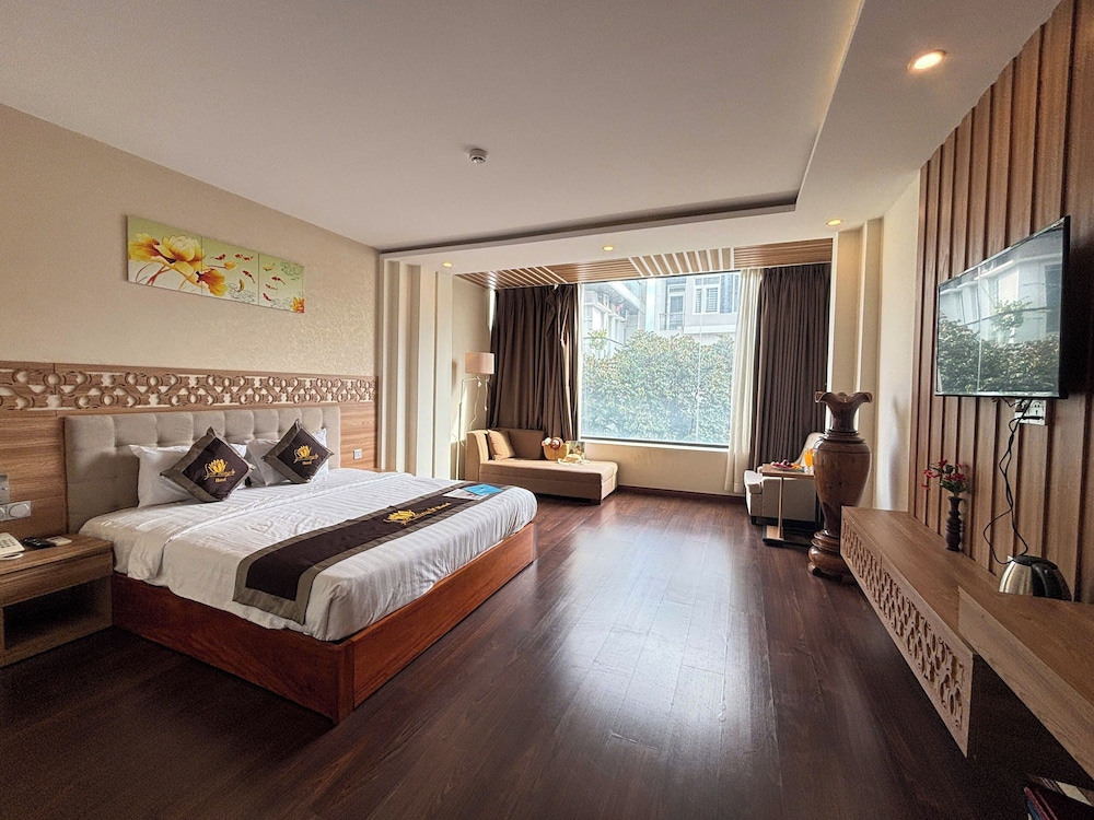 Sen Vang Luxury Hotel 10/50