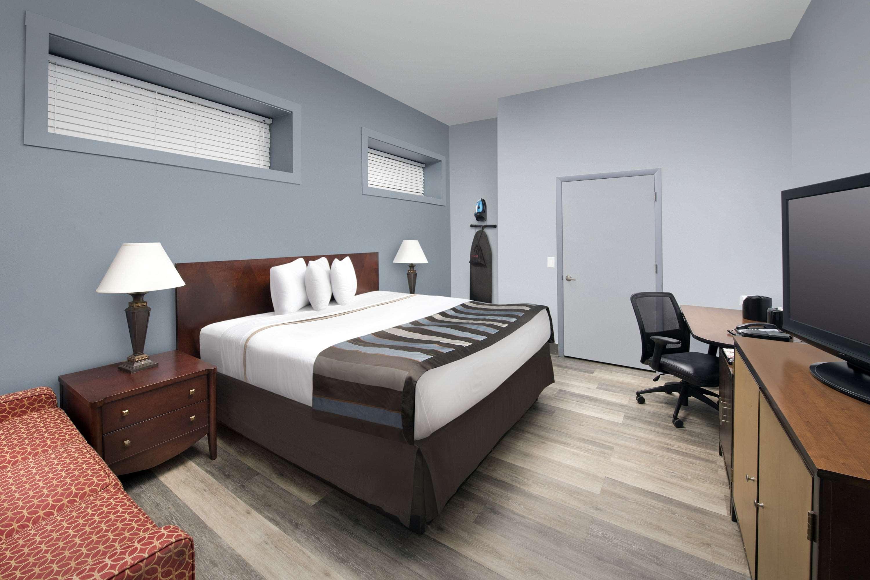 Ivy City Hotel 15/33