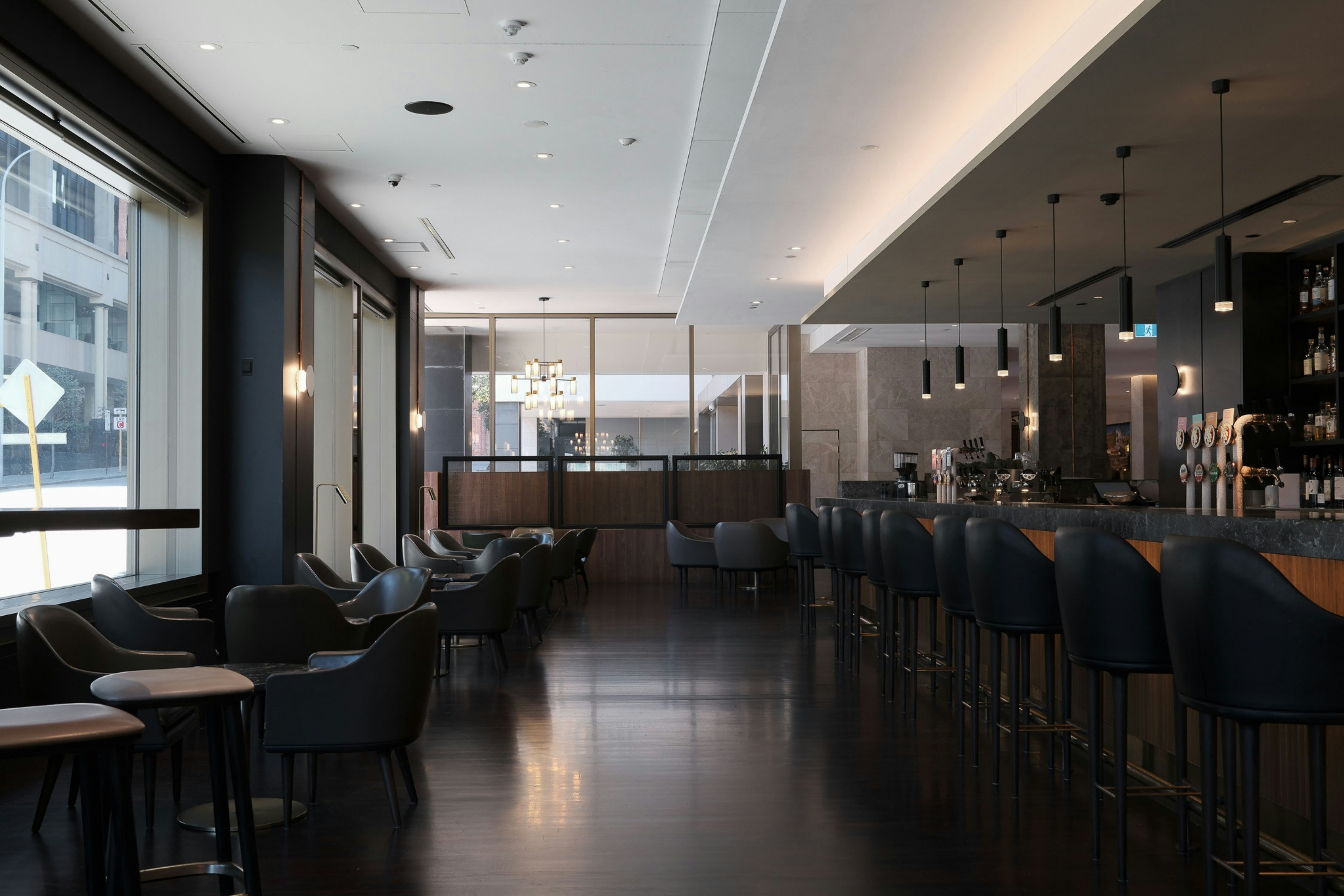 Parmelia Hilton 42/65