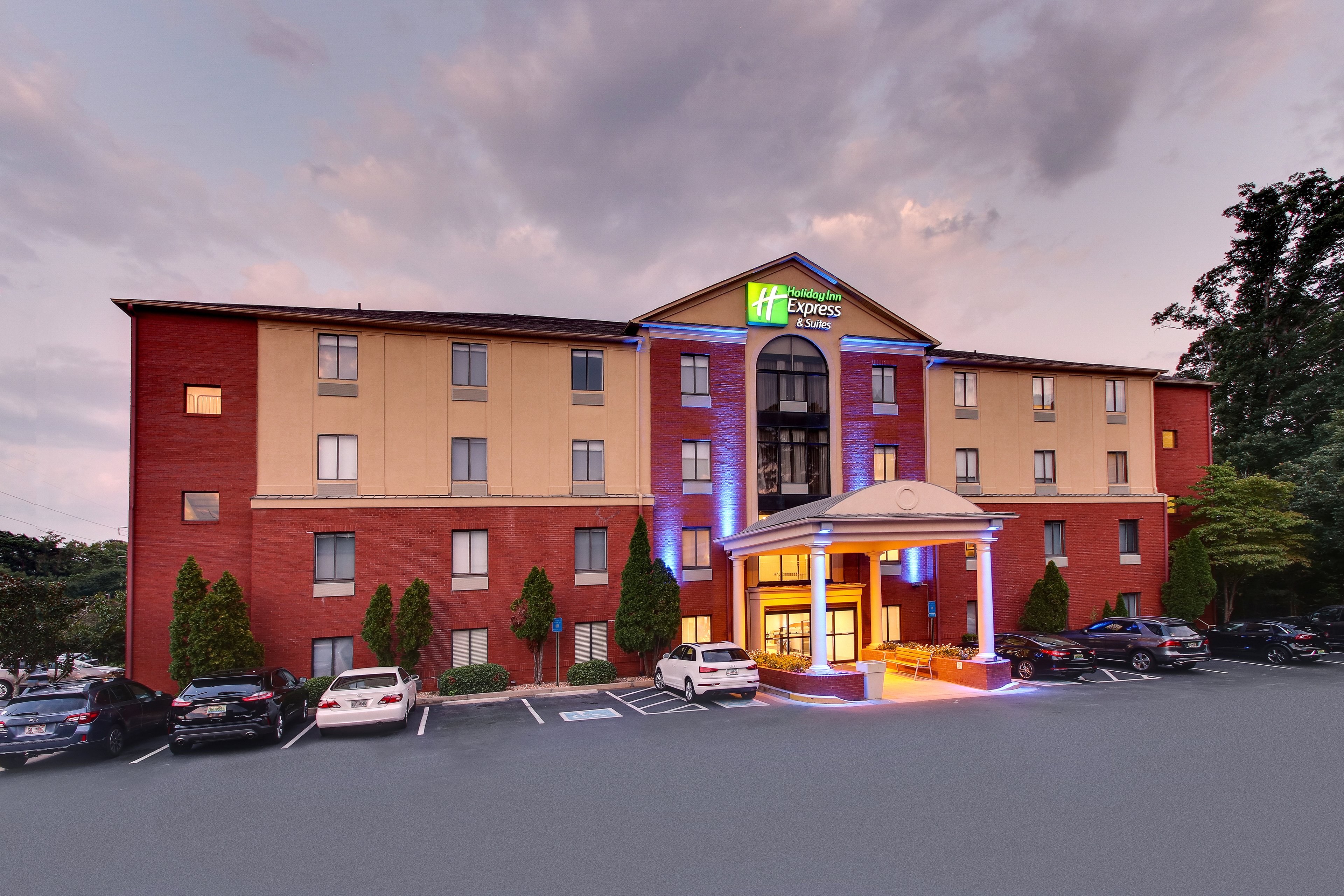 Holiday Inn Express Atlanta Emory University Area 1/37