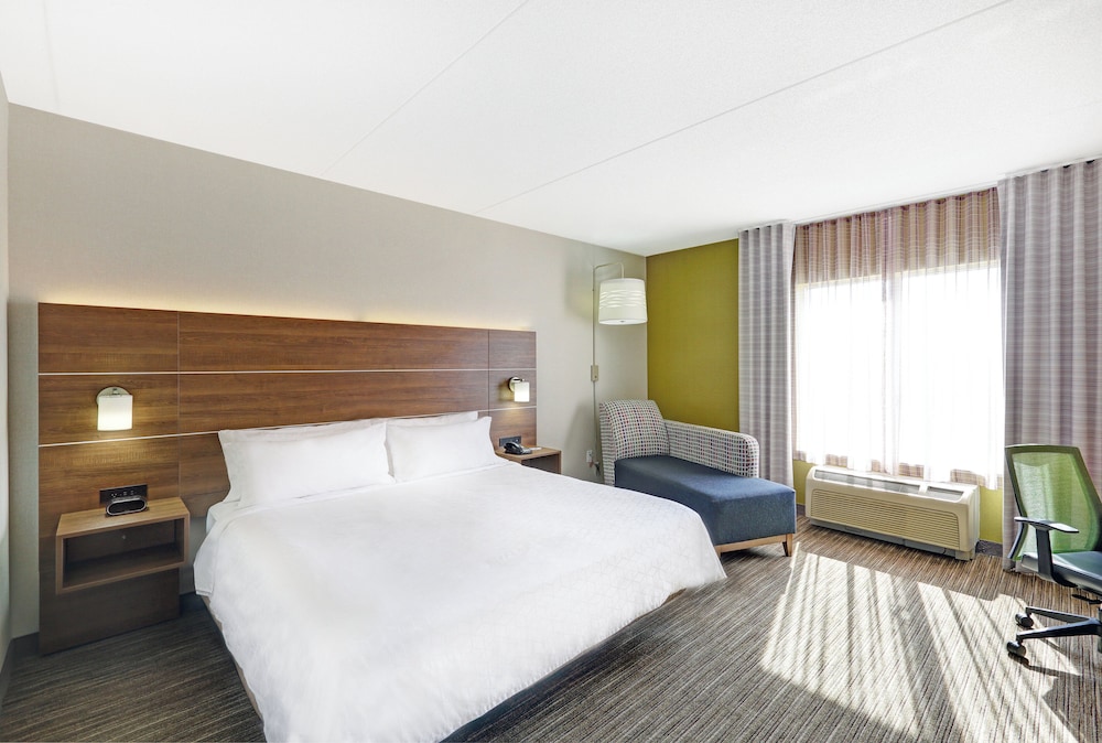 Standard, King Bed, Accessible