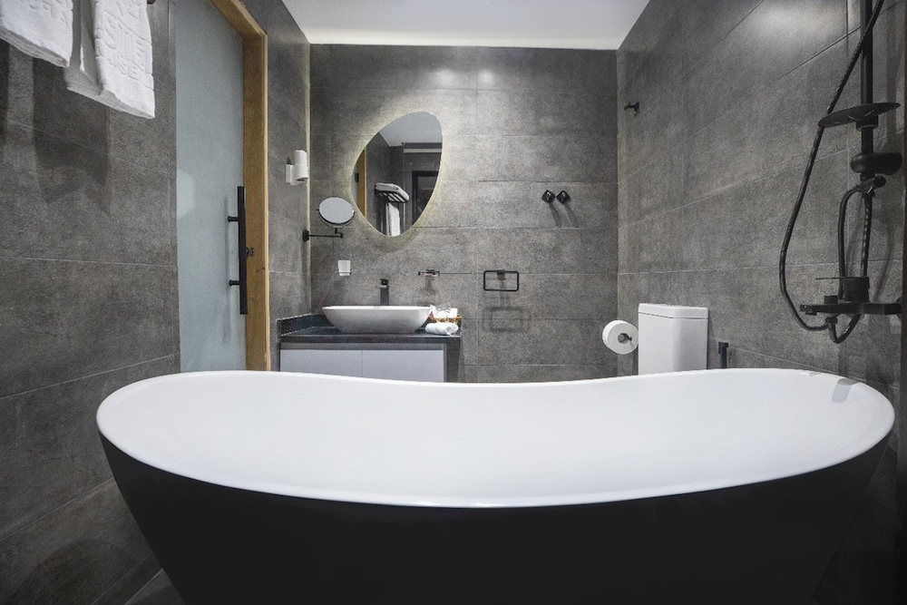 XU Sidi Abdel Rahman Resort & Spa 36/38