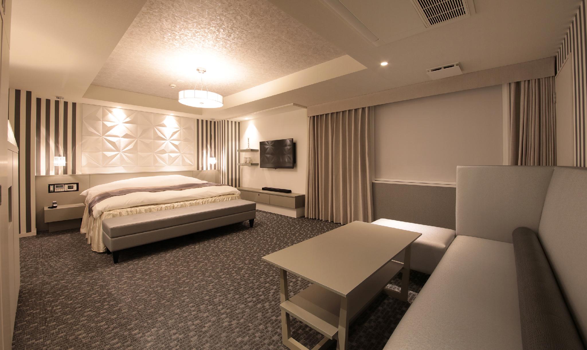 French Bed