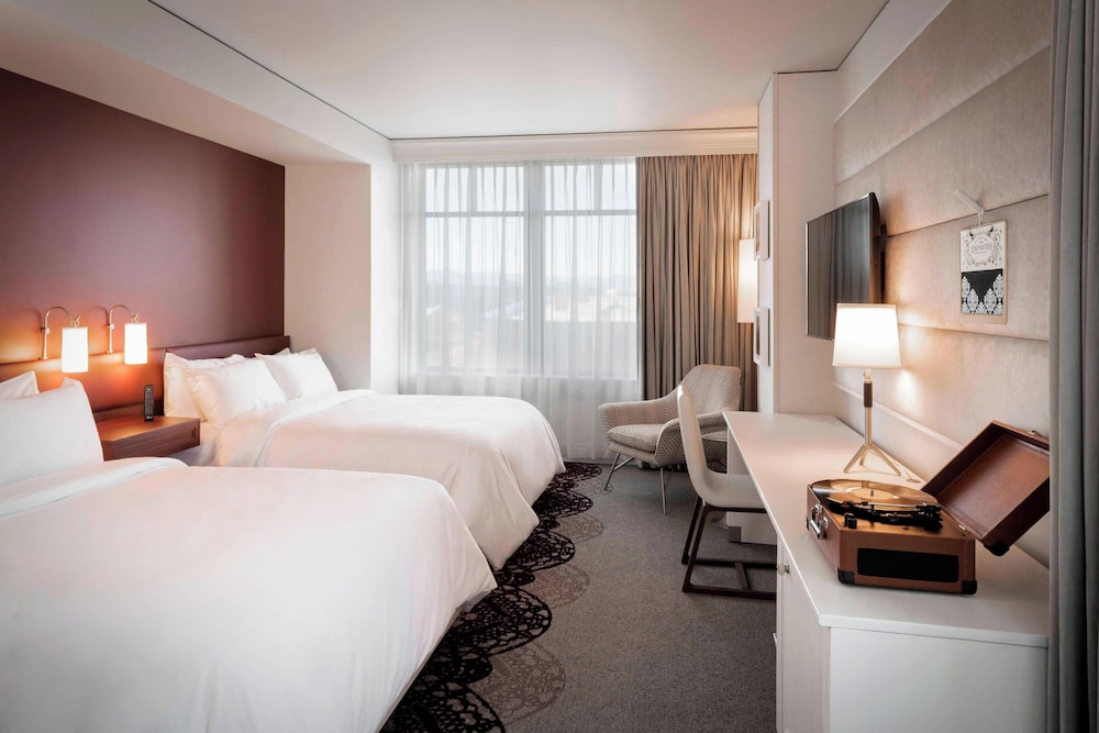 ROOM, 2 QUEEN BEDS, ACCESSIBLE