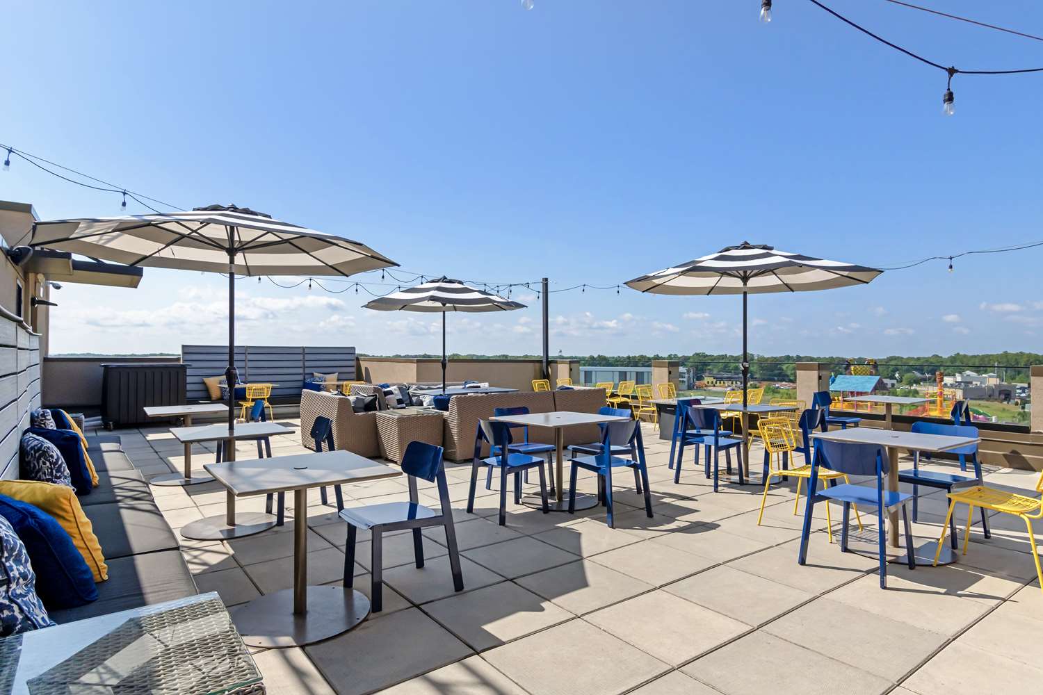 Best Western Plus Executive Residency Rigby's Water World Hotel 26/44