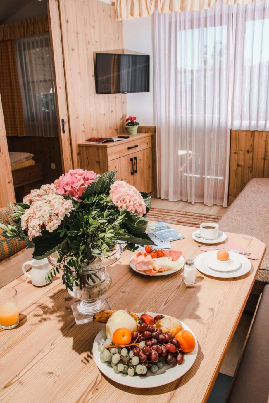 Hotel Pension Alpenrose 41/50