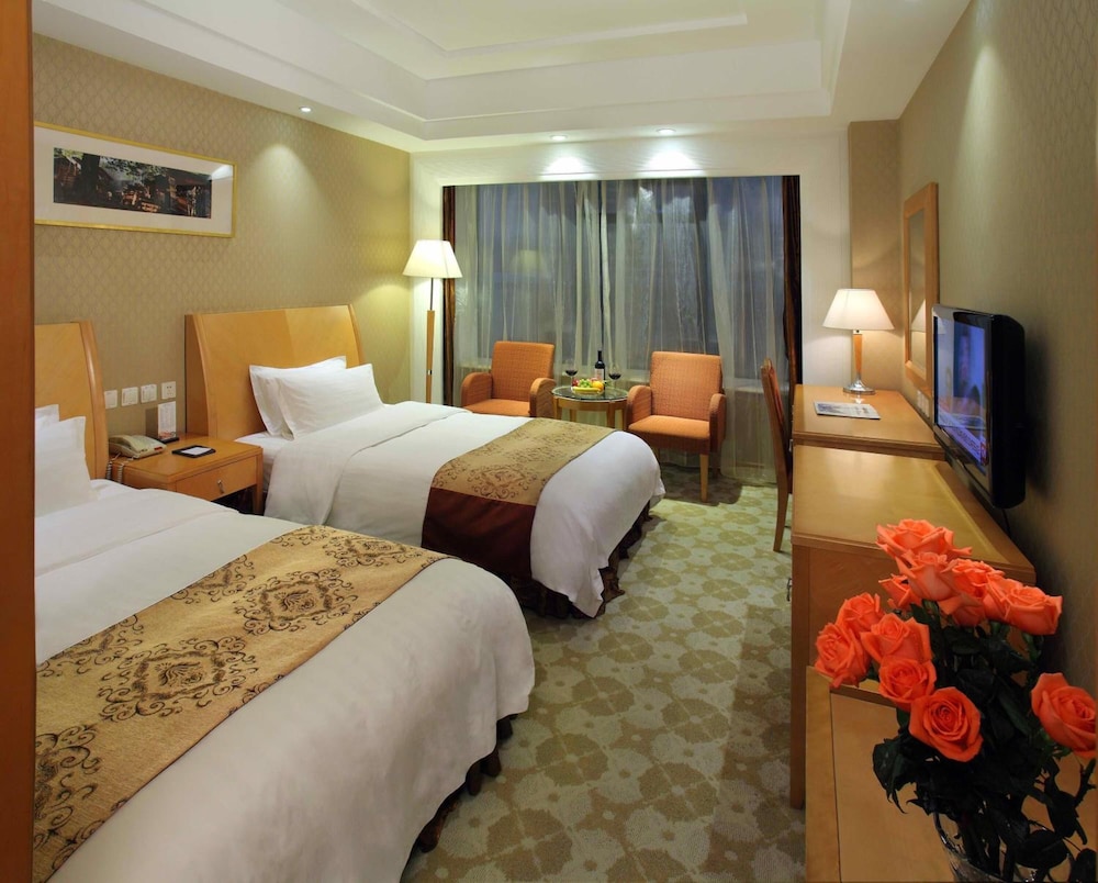 Dalian East Hotel 11/26