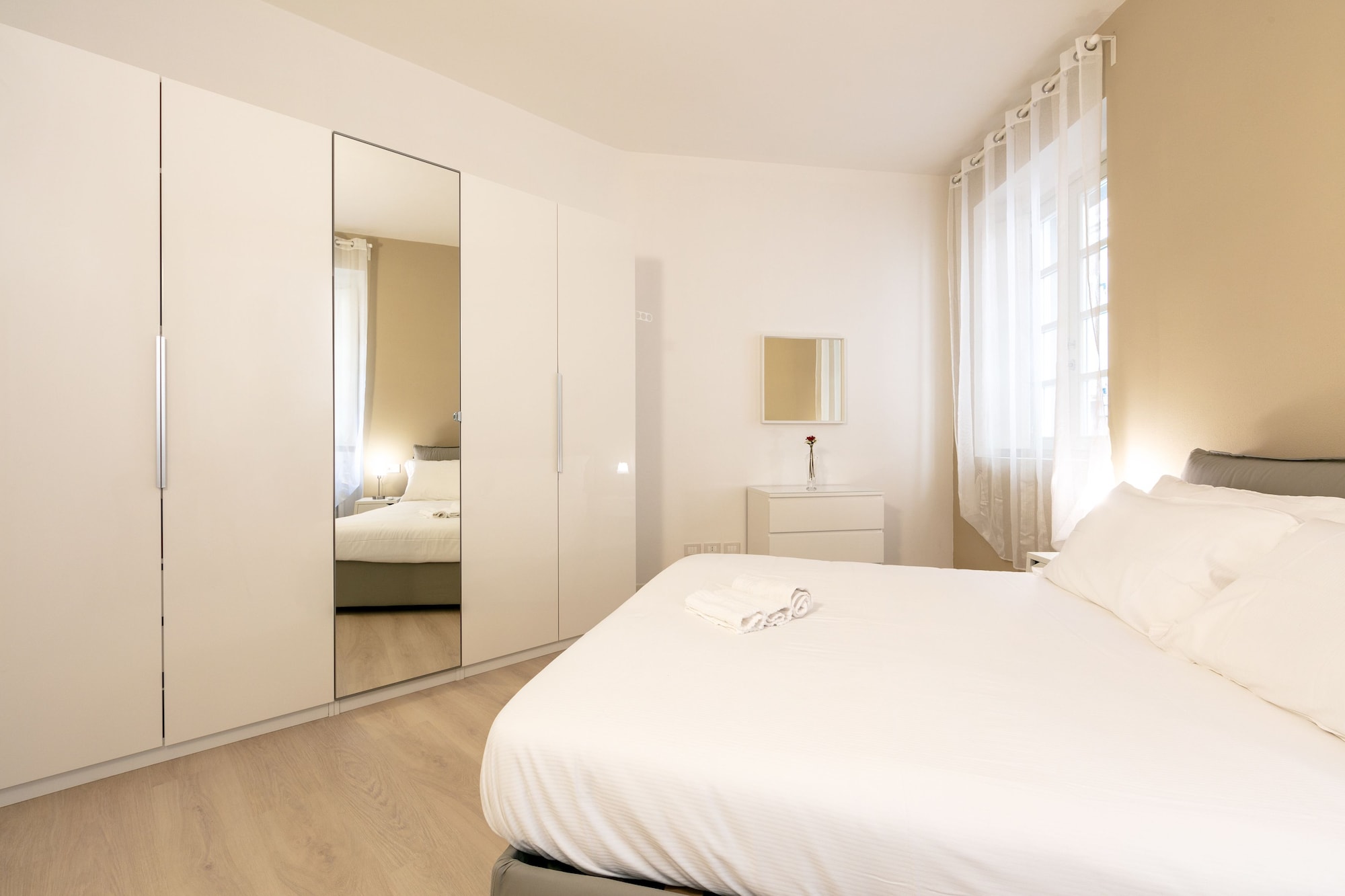 1 BEDROOM, DELUXE, APARTMENT