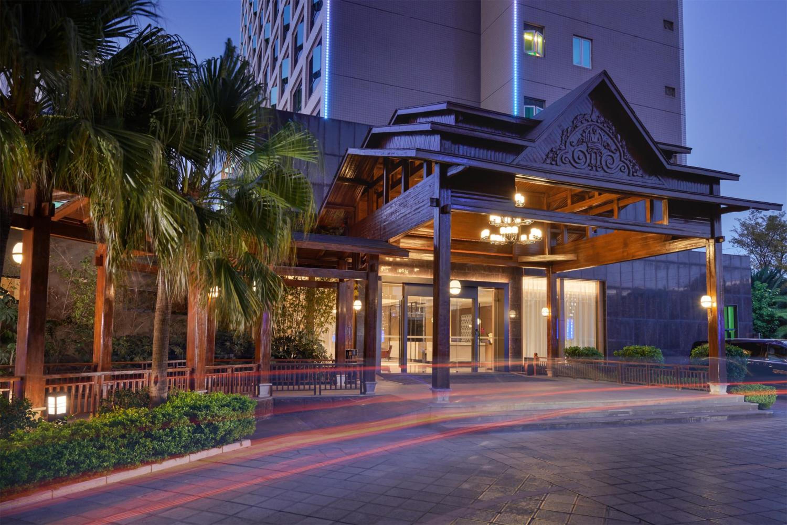 Empark Grand 5/55