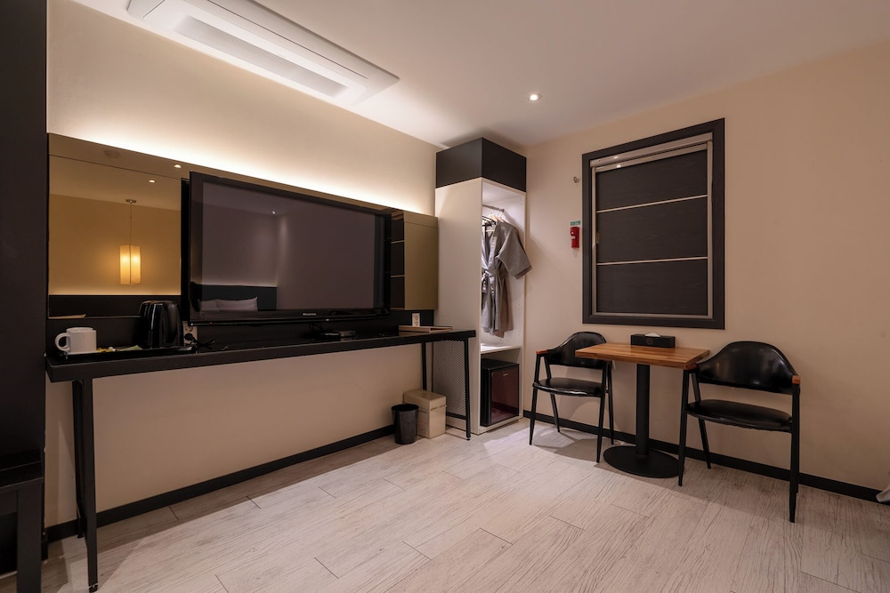 Ink Gongju Tourist Hotel 36/50