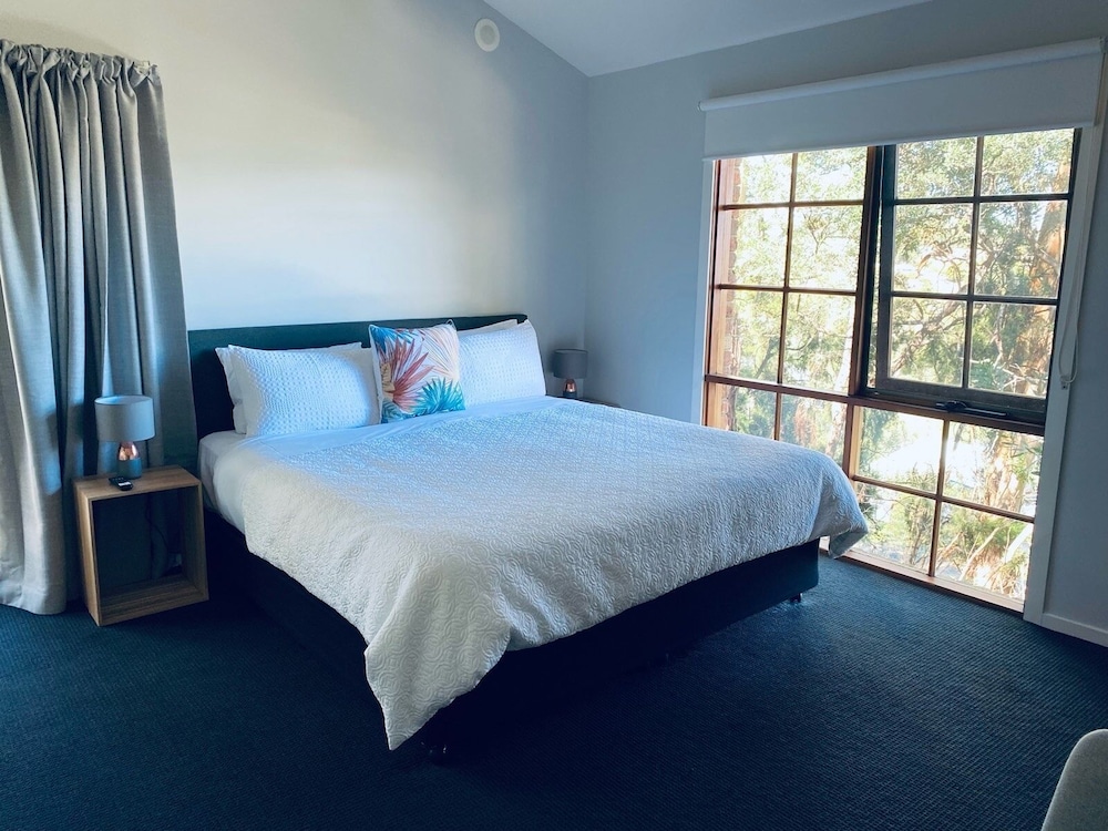 Hideaway Studio Accommodation 7/26