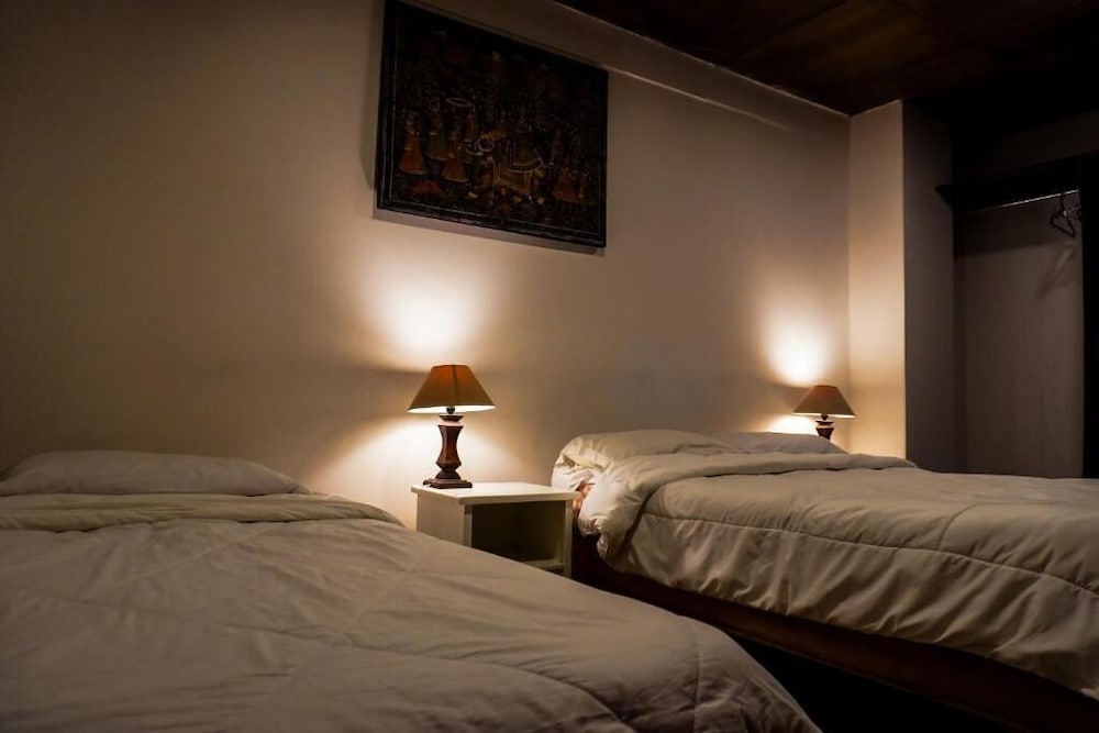 Comfort, Twin Beds